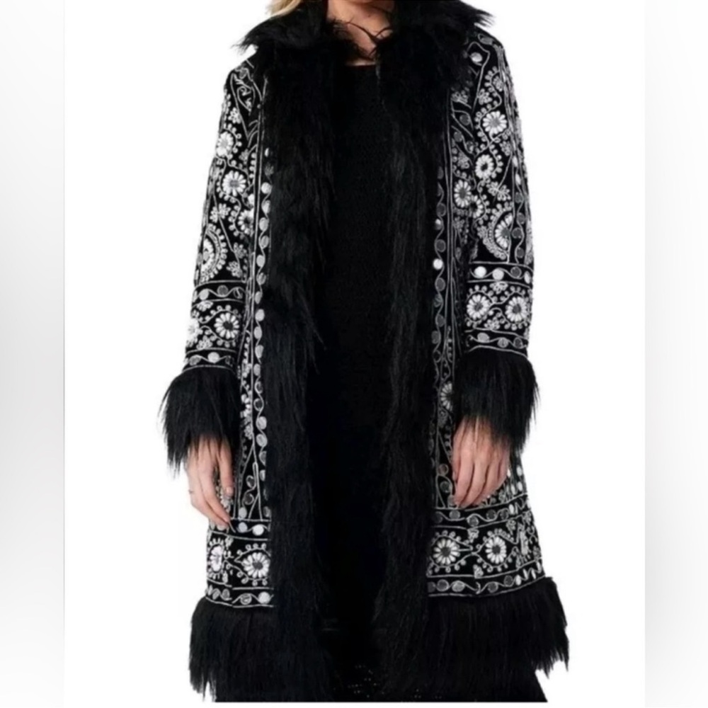 NWT Talisman Black and White Embroidered Women's Coat
